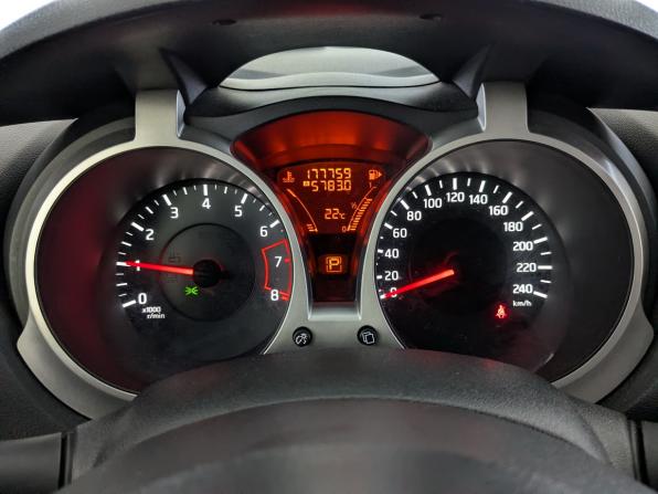 Nissan Juke I с пробегом 2012 года, цена 950 000 рублей, 177760 км, внедорожник, Автокод Объявления