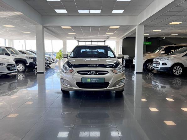 Hyundai Solaris I с пробегом 2013 года, цена 745 000 рублей, 197119 км, седан, Автокод Объявления