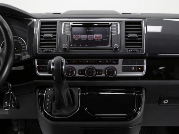 Volkswagen Multivan T6 с пробегом 2019 года, цена 2 819 000 рублей, 79050 км, минивэн, Автокод Объявления