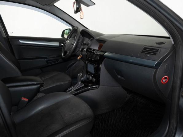 Opel Astra H Рестайлинг с пробегом 2012 года, цена 650 000 рублей, 241000 км, седан, Автокод Объявления