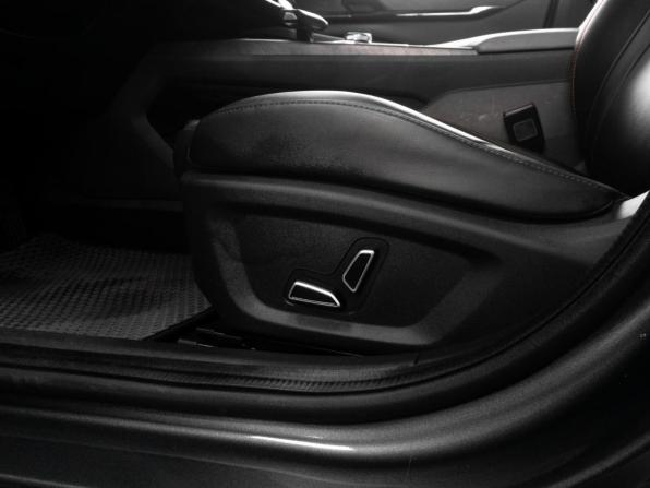 Changan UNI-V I с пробегом 2023 года, цена 2 249 000 рублей, 34635 км, лифтбек, Автокод Объявления