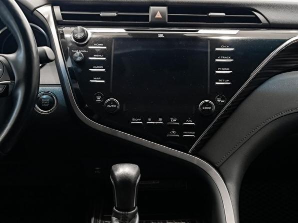 Toyota Camry VIII (XV70) с пробегом 2020 года, цена 2 599 000 рублей, 59159 км, седан, Автокод Объявления