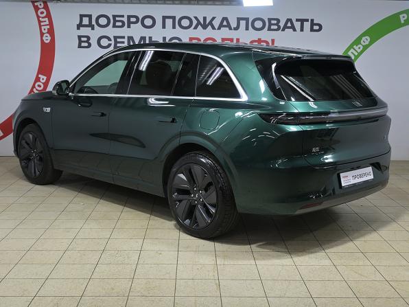 Li Auto (Lixiang) L6 I с пробегом 2024 года, цена 5 620 000 рублей, 42000 км, внедорожник, Автокод Объявления