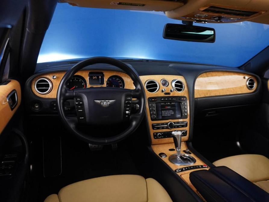 Bentley Continental Flying Spur Москва  - изображение 6