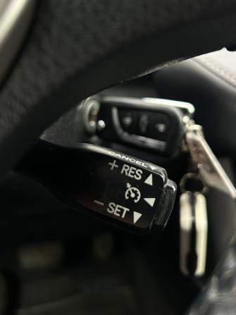 Toyota RAV4 IV (XA40) Рестайлинг с пробегом 2016 года, цена 2 350 000 рублей, 138030 км, внедорожник, Автокод Объявления