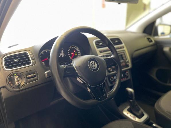 Volkswagen Polo V Рестайлинг с пробегом 2016 года, цена 820 000 рублей, 138000 км, седан, Автокод Объявления