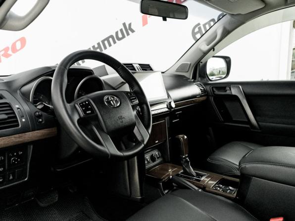Toyota Land Cruiser Prado 150 Series Рестайлинг 1 с пробегом 2014 года, цена 3 075 000 рублей, 330617 км, внедорожник, Автокод Объявления