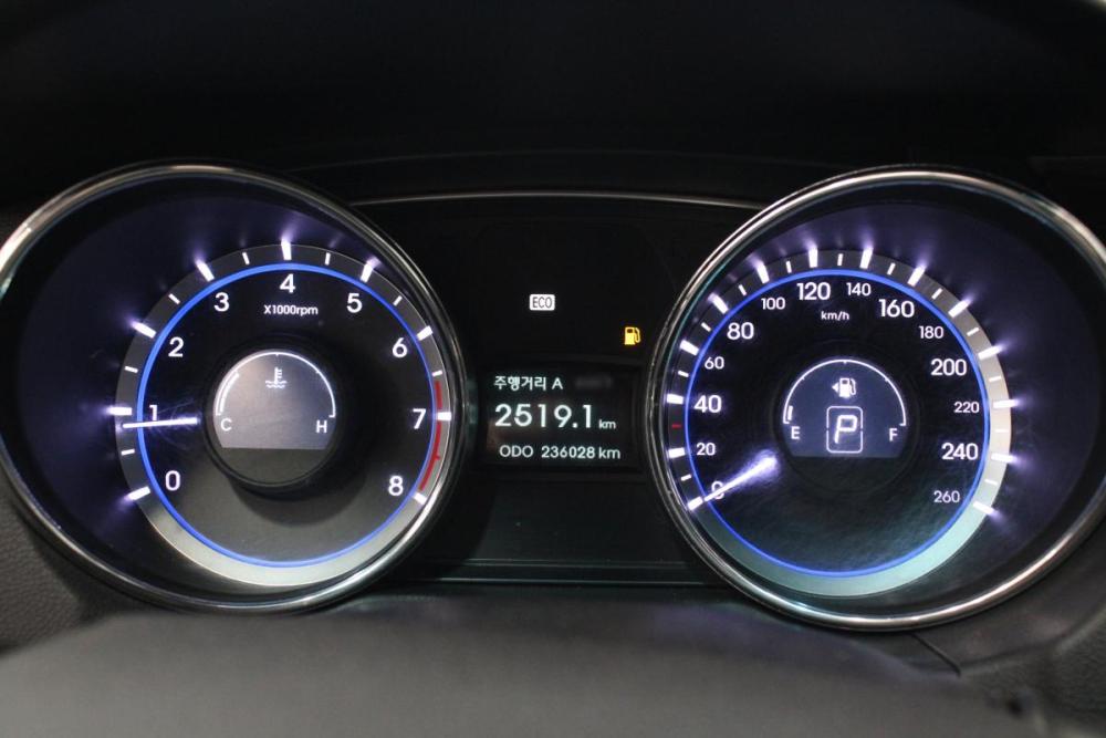 Hyundai Sonata VI (YF) Томск  - изображение 6