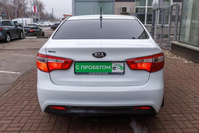 Kia Rio III с пробегом 2013 года, цена 770 000 рублей, 170000 км, седан, Автокод Объявления