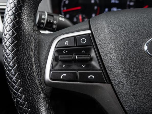 Hyundai Solaris II Рестайлинг с пробегом 2021 года, цена 1 645 000 рублей, 67978 км, седан, Автокод Объявления