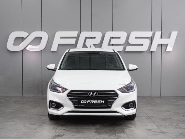 Hyundai Solaris II с пробегом 2018 года, цена 1 349 000 рублей, 155199 км, седан, Автокод Объявления