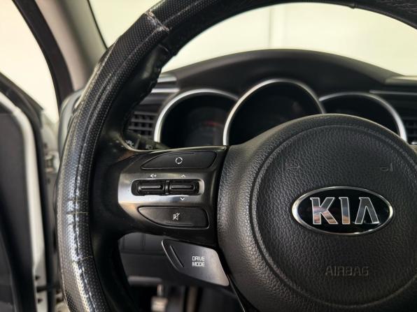 Kia Optima III Рестайлинг с пробегом 2015 года, цена 1 389 000 рублей, 160093 км, седан, Автокод Объявления