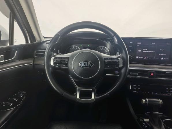 Kia K5 III с пробегом 2021 года, цена 2 450 000 рублей, 75500 км, седан, Автокод Объявления