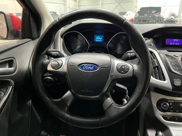 Ford Focus III с пробегом 2012 года, цена 570 000 рублей, 262229 км, хэтчбек, Автокод Объявления