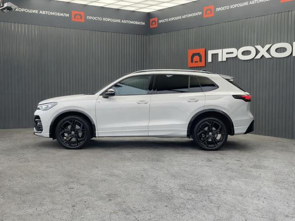 Volkswagen Tiguan III (China Market) с пробегом 2026 года, цена 4 797 000 рублей, 4160 км, внедорожник, Автокод Объявления