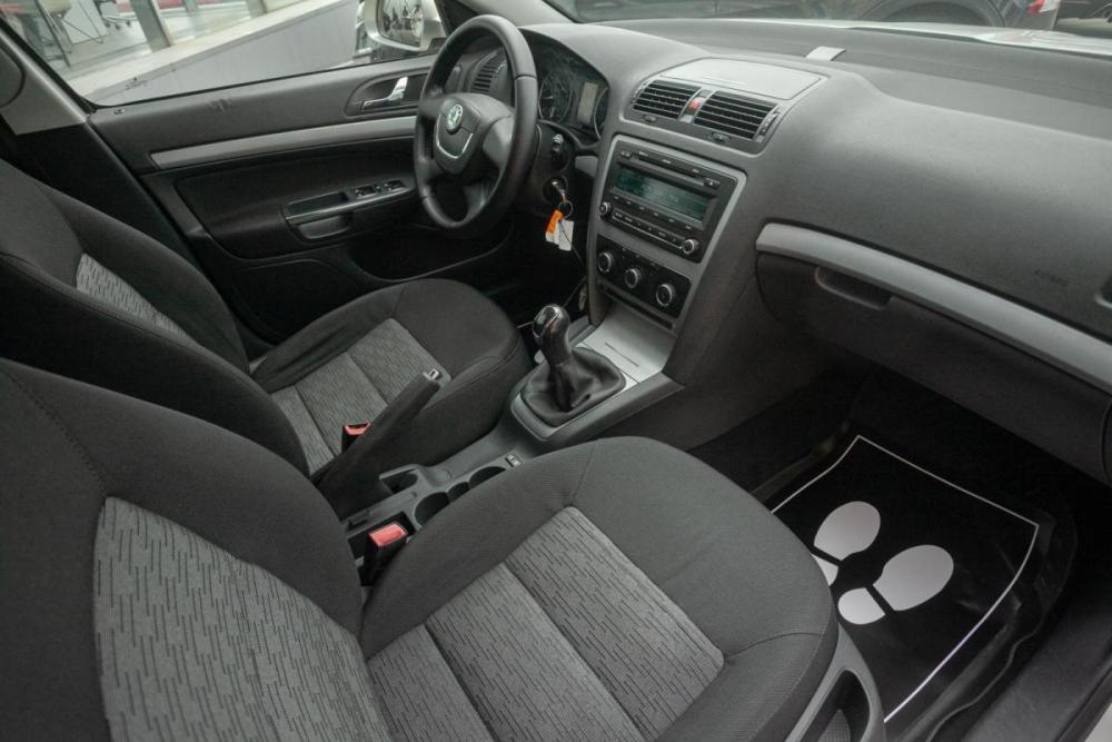 Skoda Octavia II (A5) Рестайлинг Иркутск  - изображение 16