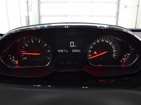 Peugeot 208 I с пробегом 2013 года, цена 629 995 рублей, 134670 км, хэтчбек, Автокод Объявления