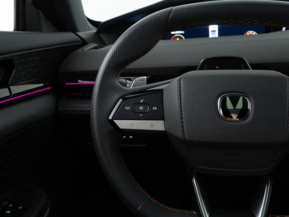 Changan UNI-V I с пробегом 2023 года, цена 2 215 444 рубля, 29779 км, лифтбек, Автокод Объявления