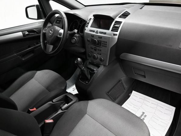 Opel Zafira B Рестайлинг с пробегом 2013 года, цена 1 045 000 рублей, 94837 км, компактвэн, Автокод Объявления