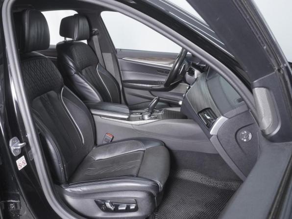 BMW 5 серии VII (G30/G31/G38) с пробегом 2019 года, цена 3 990 000 рублей, 235760 км, седан, Автокод Объявления