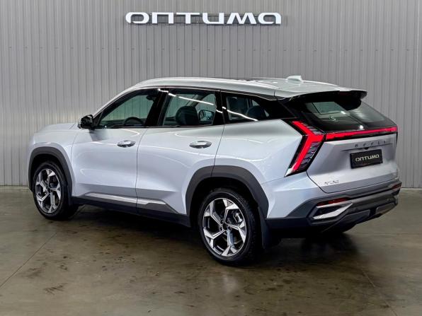 Geely Atlas II с пробегом 2024 года, цена 2 997 000 рублей, 5686 км, внедорожник, Автокод Объявления