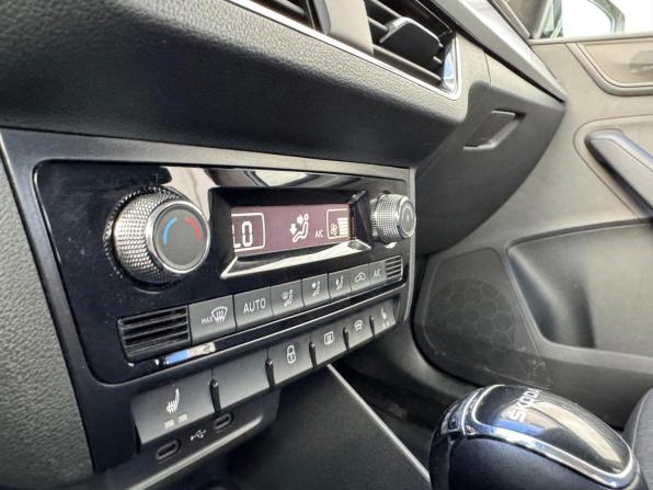 Skoda Rapid II с пробегом 2022 года, цена 1 799 000 рублей, 75722 км, лифтбек, Автокод Объявления