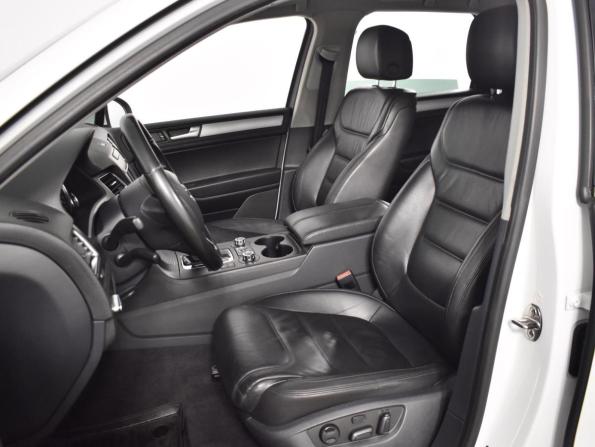 Volkswagen Touareg II с пробегом 2012 года, цена 2 369 900 рублей, 159957 км, внедорожник, Автокод Объявления
