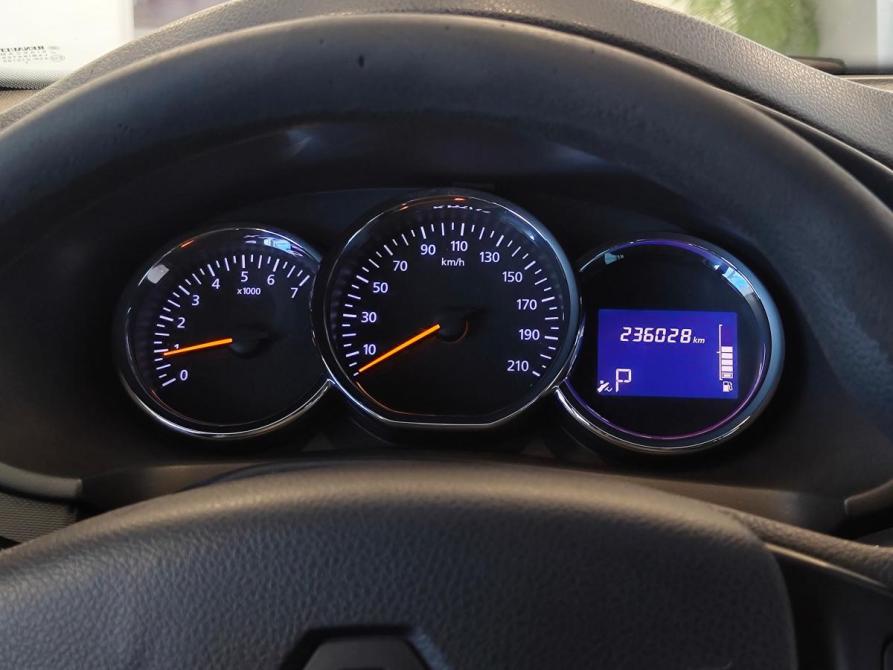 Renault Logan II Санкт-Петербург  - изображение 15