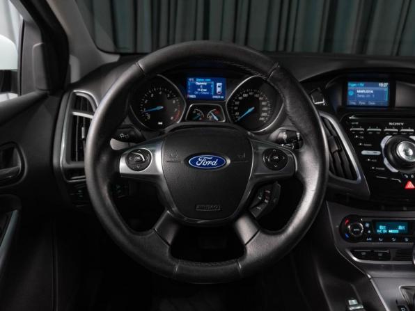 Ford Focus III с пробегом 2012 года, цена 1 070 000 рублей, 240624 км, хэтчбек, Автокод Объявления