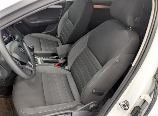 Skoda Octavia III (A7) Рестайлинг с пробегом 2017 года, цена 1 650 000 рублей, 97857 км, лифтбек, Автокод Объявления