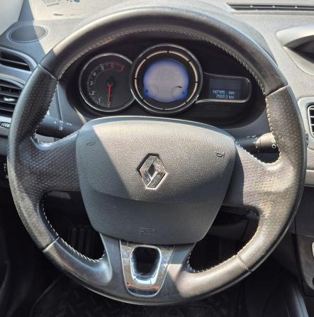 Renault Fluence I Рестайлинг с пробегом 2014 года, цена 885 000 рублей, 167195 км, седан, Автокод Объявления