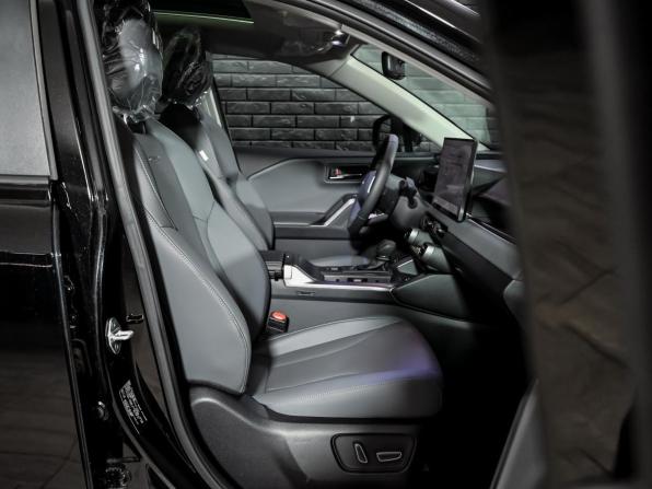 Toyota RAV4 VI (XA60) с пробегом 2026 года, цена 4 325 000 рублей, 35 км, внедорожник, Автокод Объявления