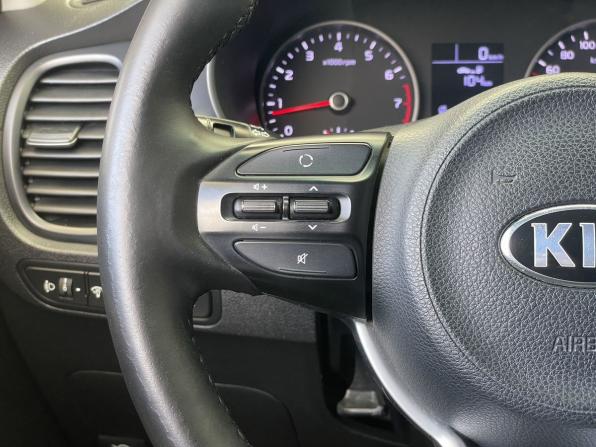 Kia Rio IV с пробегом 2018 года, цена 1 437 000 рублей, 87224 км, хэтчбек, Автокод Объявления