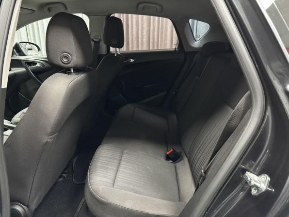 Opel Astra J с пробегом 2012 года, цена 600 000 рублей, 184954 км, хэтчбек, Автокод Объявления