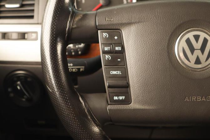 Volkswagen Touareg I Рестайлинг с пробегом 2008 года, цена 1 109 000 рублей, 232000 км, внедорожник, Автокод Объявления