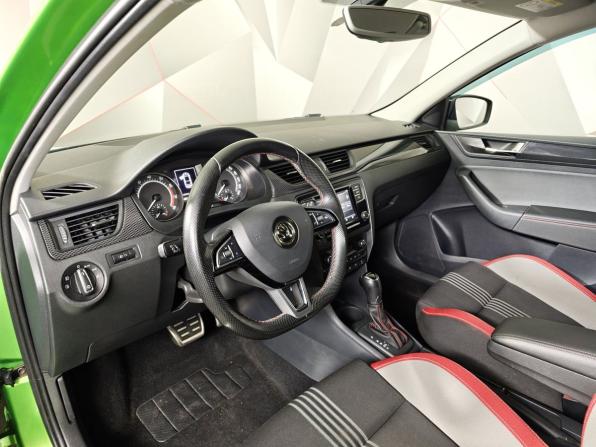 Skoda Rapid I Рестайлинг с пробегом 2018 года, цена 1 599 000 рублей, 62631 км, лифтбек, Автокод Объявления