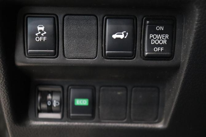 Nissan X-Trail III Рестайлинг с пробегом 2019 года, цена 1 385 000 рублей, 275212 км, внедорожник, Автокод Объявления