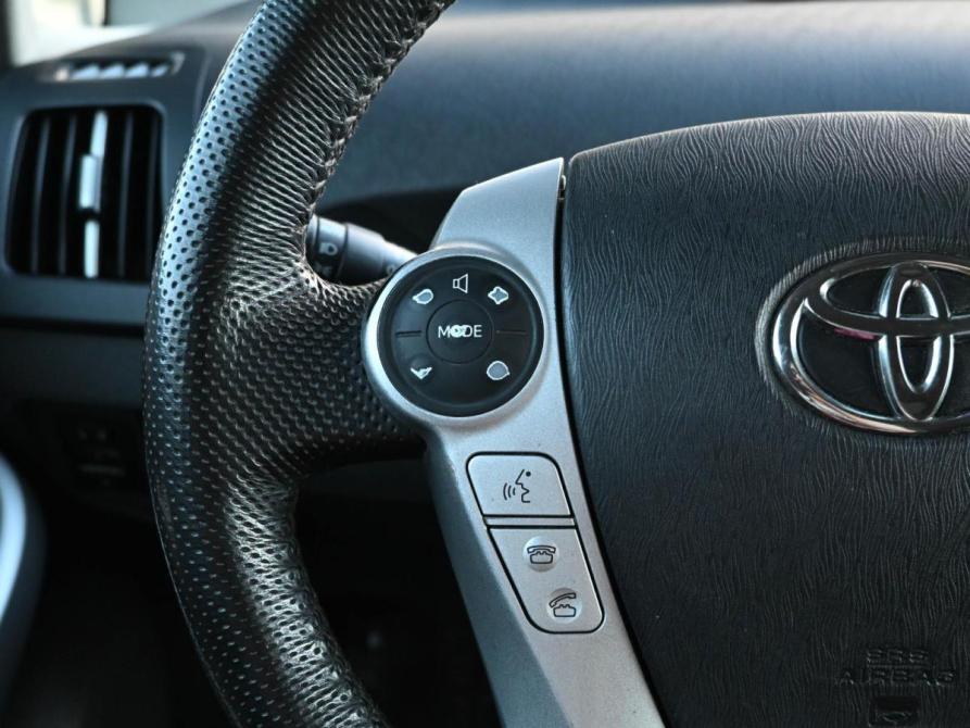 Toyota Prius III Рестайлинг (XW30) Новороссийск  - изображение 17
