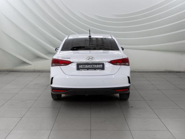 Hyundai Solaris II Рестайлинг с пробегом 2021 года, цена 1 478 000 рублей, 126067 км, седан, Автокод Объявления