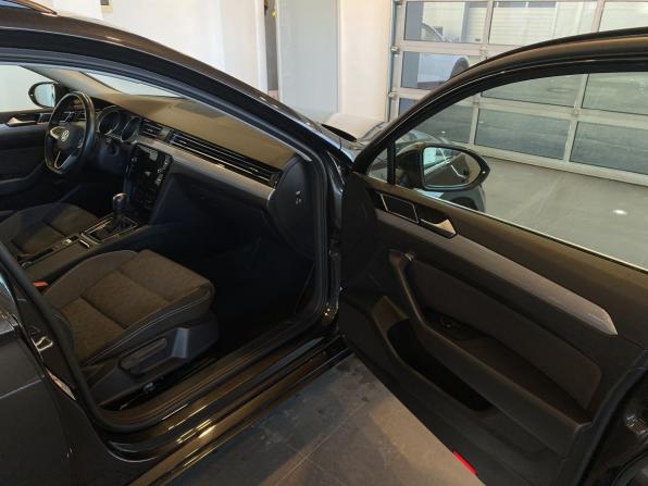 Volkswagen Passat B8 Рестайлинг с пробегом 2023 года, цена 2 820 000 рублей, 64814 км, универсал, Автокод Объявления