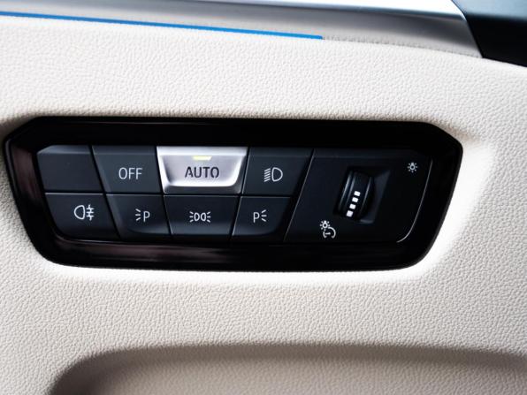 BMW 3 серии VII (G2x) Рестайлинг с пробегом 2022 года, цена 4 998 000 рублей, 57938 км, седан, Автокод Объявления