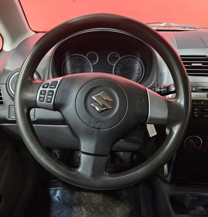Suzuki SX4 I (Classic) Рестайлинг с пробегом 2011 года, цена 610 000 рублей, 154971 км, хэтчбек, Автокод Объявления