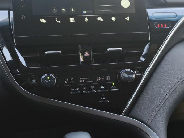 Toyota Camry VIII (XV70) Рестайлинг с пробегом 2023 года, цена 3 570 000 рублей, 37515 км, седан, Автокод Объявления