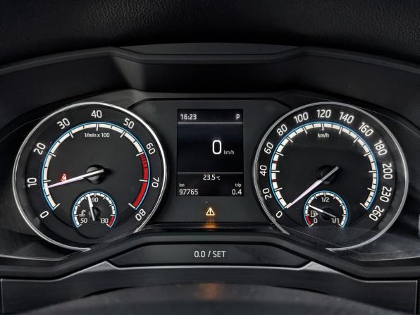 Skoda Superb III Рестайлинг с пробегом 2020 года, цена 2 449 000 рублей, 97758 км, лифтбек, Автокод Объявления