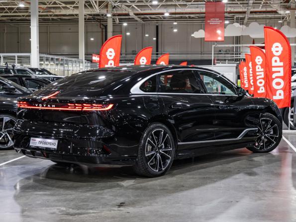 Voyah Passion I с пробегом 2026 года, цена 5 099 900 рублей, 24000 км, седан, Автокод Объявления