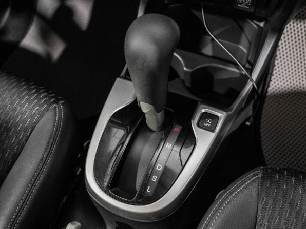 Honda Fit III с пробегом 2015 года, цена 1 199 500 рублей, 50066 км, хэтчбек, Автокод Объявления