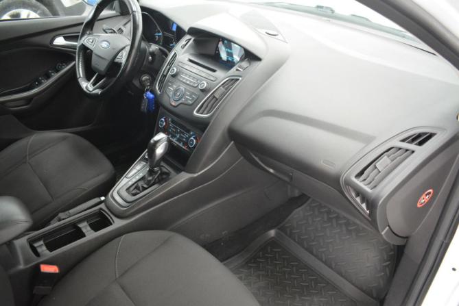 Ford Focus III Рестайлинг с пробегом 2015 года, цена 899 000 рублей, 147000 км, седан, Автокод Объявления