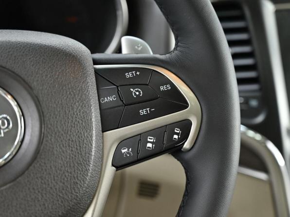 Jeep Grand Cherokee IV (WK2) Рестайлинг с пробегом 2013 года, цена 1 439 000 рублей, 135796 км, внедорожник, Автокод Объявления