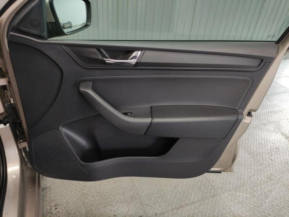 Skoda Rapid II с пробегом 2021 года, цена 1 620 000 рублей, 90969 км, лифтбек, Автокод Объявления