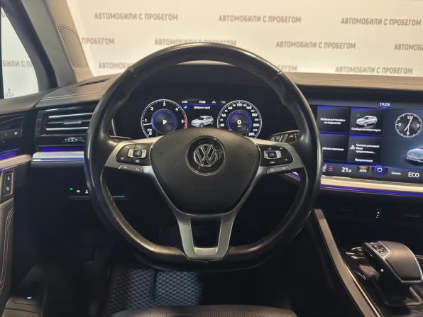 Volkswagen Touareg III с пробегом 2018 года, цена 3 849 000 рублей, 231600 км, внедорожник, Автокод Объявления